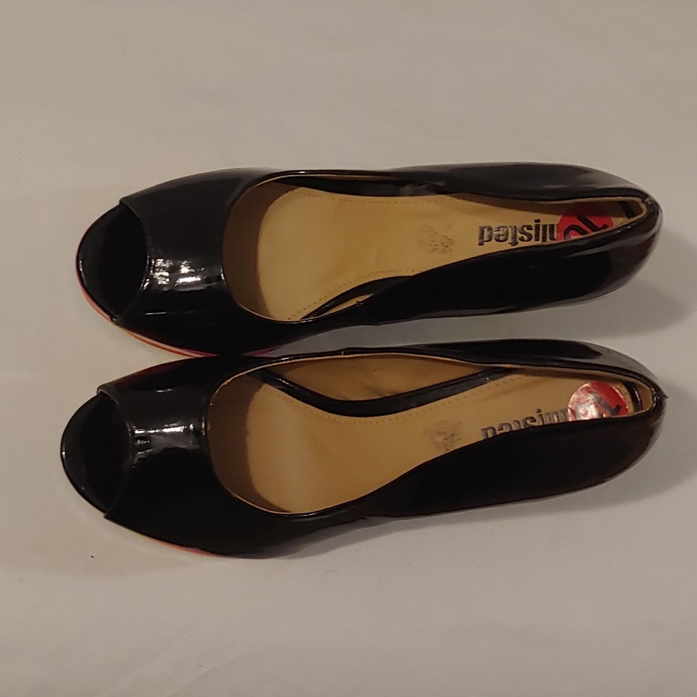 UNLISTED (BLACK W/ MULTI-COLORED HIGH HEEL SHOES)